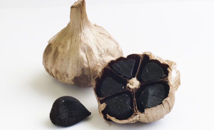 Spezialität Schwarzer Knoblauch