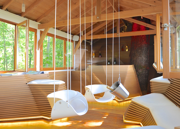 Pershing Bar. Weltweit einmaliges "Champagner-Baumhaus"