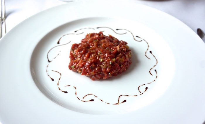 Tatar vom Nebraska Beef. Brasserie 1806, Breidenbacher Hof