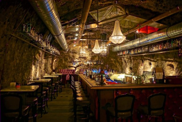 Stollen 1930. Spektakuläre Gin-Bar in Kufstein