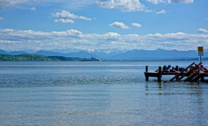 Steg 1 Possenhofen - Biergarten und Beachclub