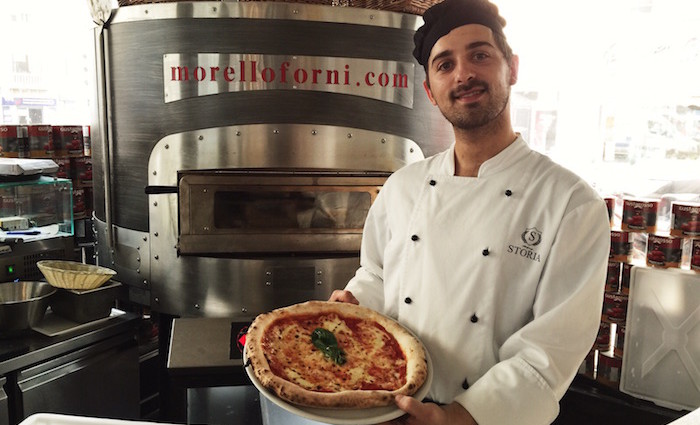 Feine Geschichte! Pizza von La Storia