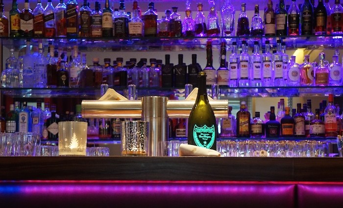 Dom Pérignon Luminous Label - lässt Nächte leuchten