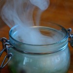 Onsen-Ei mit Rauch im Glas