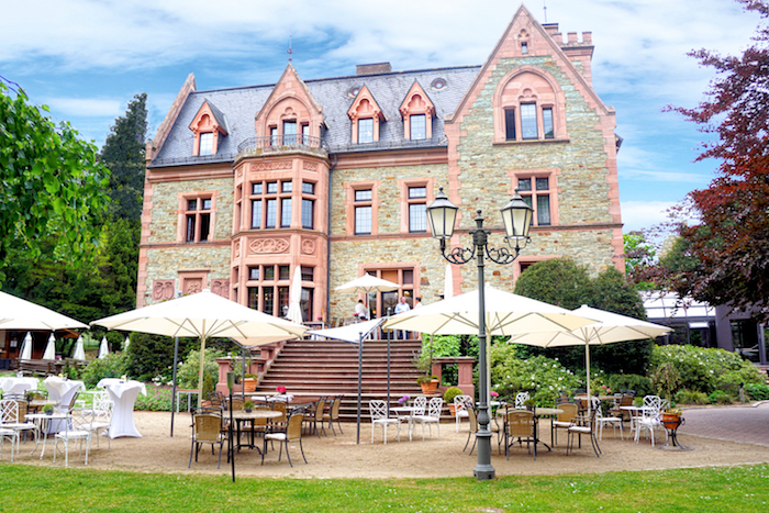 Romantik Hotel Schloss Rettershof im Taunus