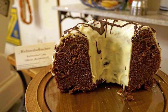 Saftiger Rotweinkuchen. Rezept aus dem Richtershof