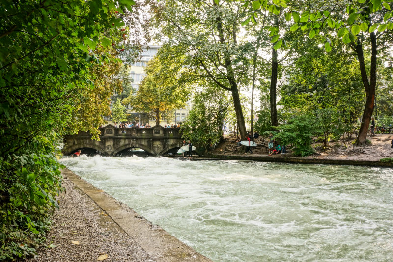 Englischer Garten Surfer Englischer Garten Surfer