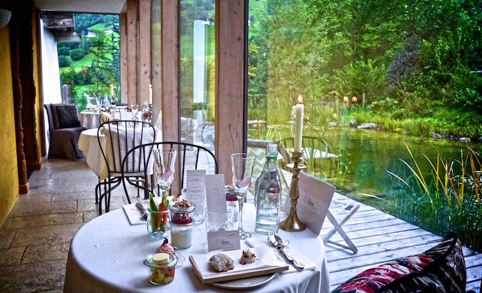 La vie en rose: Bijo Farm und das Rosen Café.