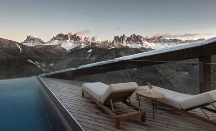 Skydiving: Forestis Dolomites Skydiving: Forestis Dolomites