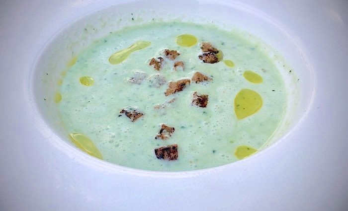Himmel der Bayern: geeiste Gurkensuppe